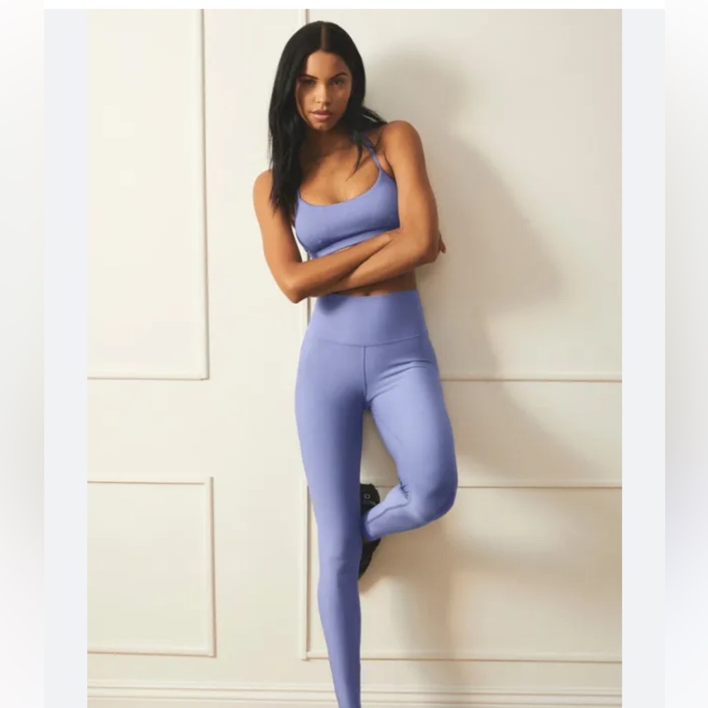 ALO Yoga set | 7/8 Airlift Leggings and Intrigue Bra Infinity Blue Small